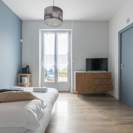 Appartement avec grande terrasse centre St-Nazaire Saint-Nazaire  Extérieur photo
